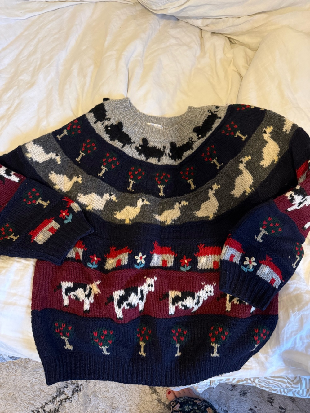 Cozy Fair Isle Sweater with Animal Motif - Navy/Burgundy/Gray